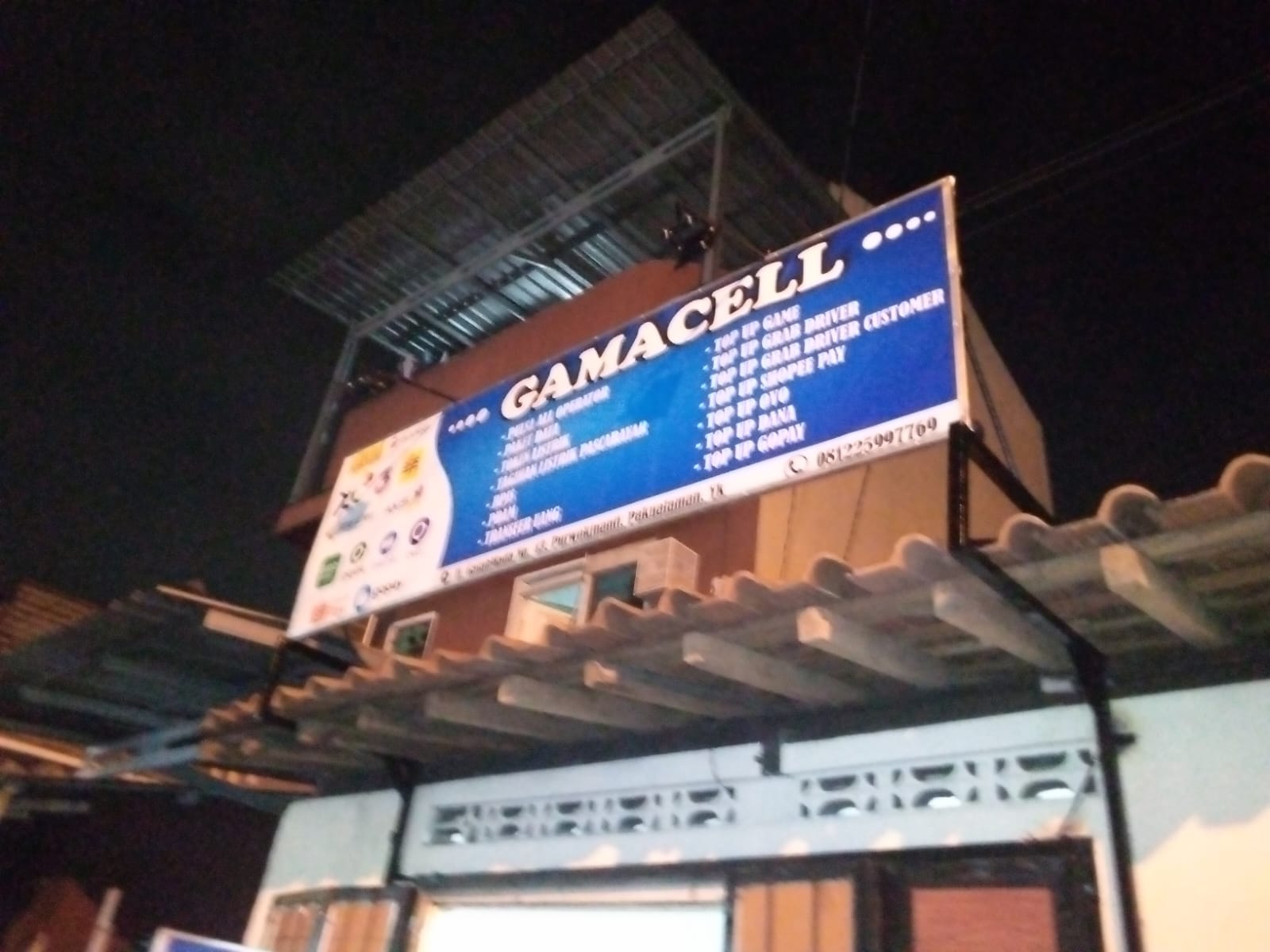 Pemasangan Neon Box - 2